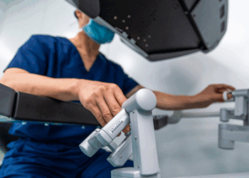 Récord Mundial de Precisión: Telecirugías Robóticas a 12.000 Kilómetros de Distancia