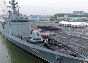 Kim Jong Un Presenta Nuevo Destructor de Misiles Guiados con Capacidad Nuclear