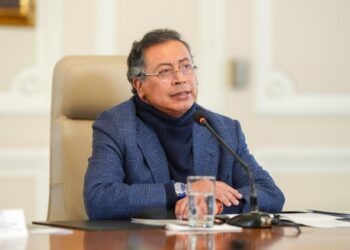 La Dura Reacción de Petro a la Destitución de Boluarte: "La Traición se la Pagaron con Traición"