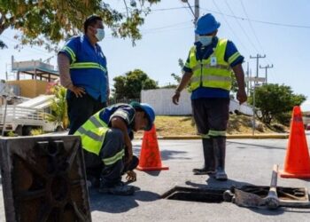 Lanza Aguakan campaña para evitar que plásticos y toallitas sigan tapando el drenaje sanitario