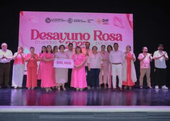 VIDEO | Logran 350 Mastografías Gratuitas Gracias a «Desayuno Rosa» en Playa del Carmen