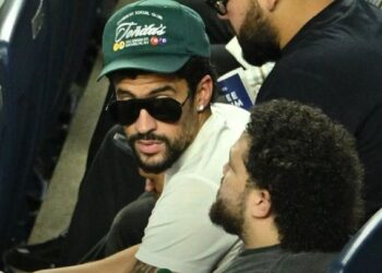 Polémica con Bad Bunny en EEUU Falta de Respeto Patriótico o Gesto Político