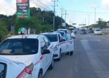 Propone Sindicato de taxistas ‘Tiburones del Caribe’ bajar precios tras quejas en Tulum