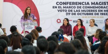 Realizan Importante Conmemoración del Voto de la Mujer en Quintana Roo