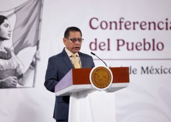 SICT Reitera Prohibición de Uber en Terminales Aéreas Mexicanas: Empresas y Usuarios en Debate