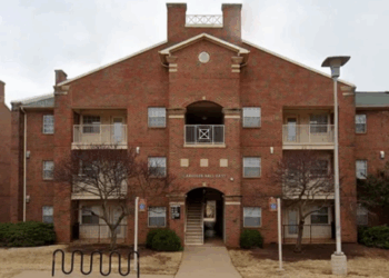 Alarma en Oklahoma por Tiroteo Cerca de la Universidad