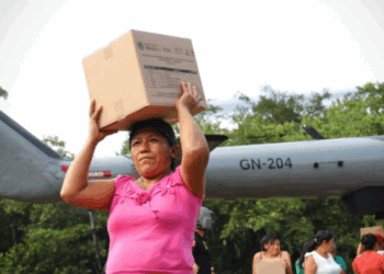 Tras el Daño, la Gobernadora Rocio Nahle Confirma Megadespliegue con Puente Aéreo y 96 Operaciones de Auxilio