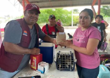 Gran Éxito en el Arranque de la Campaña de Vacunación Antirrábica en Othón P. Blanco