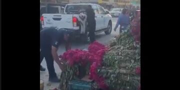 VIDEO Doble Castigo en Tuxpan La Corrupción Cobro de Piso Diario para Poder Trabajar