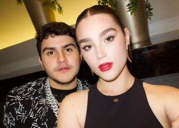 Emily Álvarez recibe romántica sorpresa de su novio en un mes de noviazgo