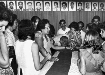 el 6 de octubre de 1976