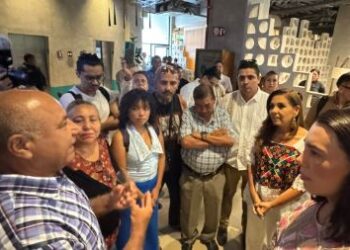 Autoridades federales y estatales escuchan a activistas para garantizar libre acceso a playas en Tulum