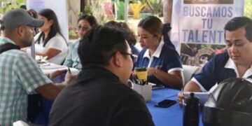 Emprende Ana Paty Peralta “Caminos Seguros” para beneficio de universitarios en Cancún