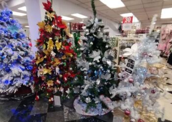 Aranceles a productos chinos ponen en jaque las ventas navideñas en México