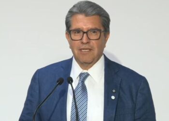 Monreal respalda propuesta de Sheinbaum para eliminar el fuero a legisladores