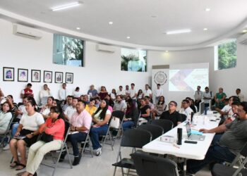 Educación Fuera del Aula: Estudiantes de Playa del Carmen Visitan el Paraíso Natural de Xel-Há