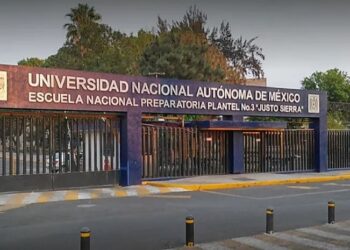 Evacúan Prepa 3 de la UNAM por presunta amenaza de bomba