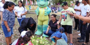 «DIF Benito Juárez Refuerza la solidaridad con convivencia navideña en Cancún»