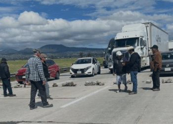 Ejidatarios Bloquean el Arco Norte Exigiendo Pago por Tierras Expropiadas