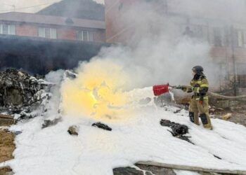 Helicóptero en Rusia se estrella y deja cuatro muertos y tres heridos