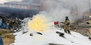 Helicóptero en Rusia se estrella y deja cuatro muertos y tres heridos