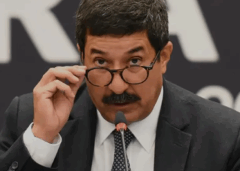 Acusan al Exgobernador Javier Corral de Abuso de Poder y Tráfico de Influencias