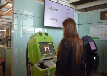 Aena Multada con Millones por Reconocimiento Facial Tras Decisión de la AEPD