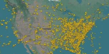 Animación de Vuelo Muestra el Mayor Tráfico Aéreo de Acción de Gracias en 15 Años