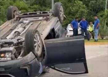 Aparatosa Volcadura en la Avenida Portillo Deja un Lesionado en Cancún