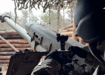 Artillería Rusa Ataca Puesto de Mando Ucraniano