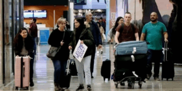 Aterrizaje de Emergencia en Monterrey por Pasajero Hostil