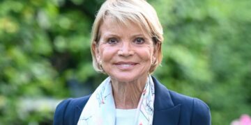 Actriz alemana descubre que su padre fue miembro de las SS mientras buscaba sus raíces judías