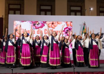 «Fiesta de las Culturas Comunitarias 2025 reunirá a voces indígenas en el Zócalo»
