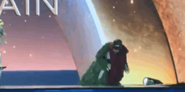 Caída' Simbólica de Miss Gran Bretaña en Miss Universo