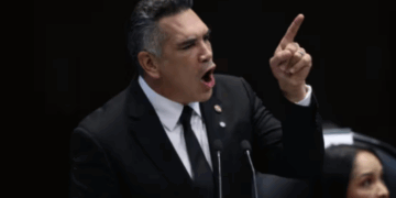 «Alito Moreno acusa complicidad entre gobierno y crimen organizado tras asesinato de Carlos Manzo»