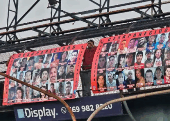 «Madres Buscadoras colocan 72 lonas con desaparecidos en Mazatlán para exigir justicia»
