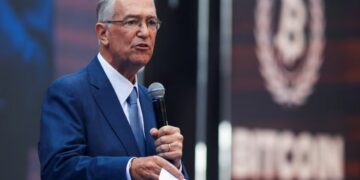 «Suprema Corte ordena a Salinas Pliego pagar 50 mil millones al SAT tras perder batalla fiscal»