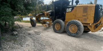 Inicia la Pavimentación de Vialidades en Carlos A. Madrazo Atendiendo La Voz del Pueblo