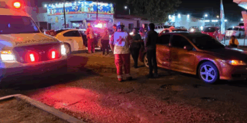 Choque en la Calle 34 deja a Adulta Mayor Lesionada en San Luis Río Colorado