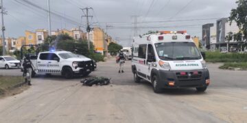 Choque en la SM 259 Accidente en el Cruce de la Avenida Arco Norte con Niños Héroes