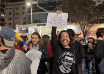 Ecuatorianos Celebran la Victoria del 'No' en la Consulta Popular