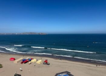 El Héroe que Salvó a Cuatro Adolescentes Argentinos del Mar