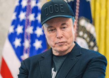 Fondo clave de Tesla votará contra el millonario paquete de compensación de Musk