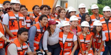 Futuros Ingenieros de Cancún Conocen Proyectos Clave con Ana Paty Peralta