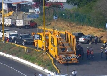 Gobernador de Michoacán denuncia intromisión política en bloqueos carreteros