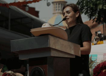 Grecia Quirós: La Nueva Alcaldesa de Uruapan Asume el Cargo Tras Tragedia