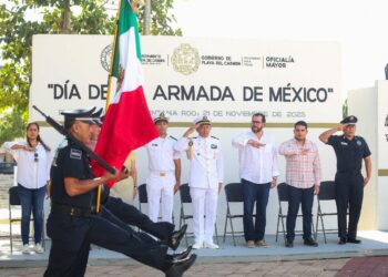 Gobierno de Estefanía Mercado Rinde Homenaje a la Armada de México por su Día