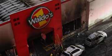 “Apoyo de Waldo’s a familias tras incendio en Hermosillo”