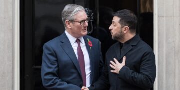 Inteligencia Rusa Revela Cómo el Reino Unido Gana Dinero con el Conflicto Ucraniano