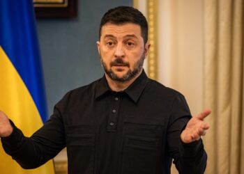 Investigan Red de Corrupción en Ucrania que Salpica al Círculo Cercano de Zelenski